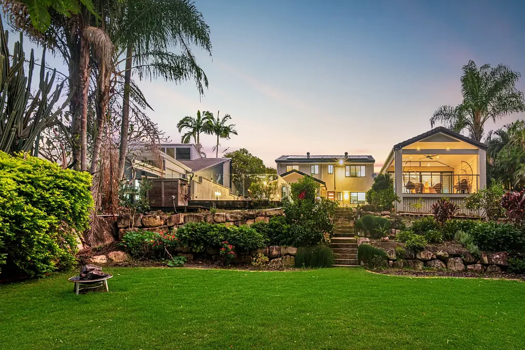 Westlake 5 Bedroom North-Facing Riverfront Family Oasis