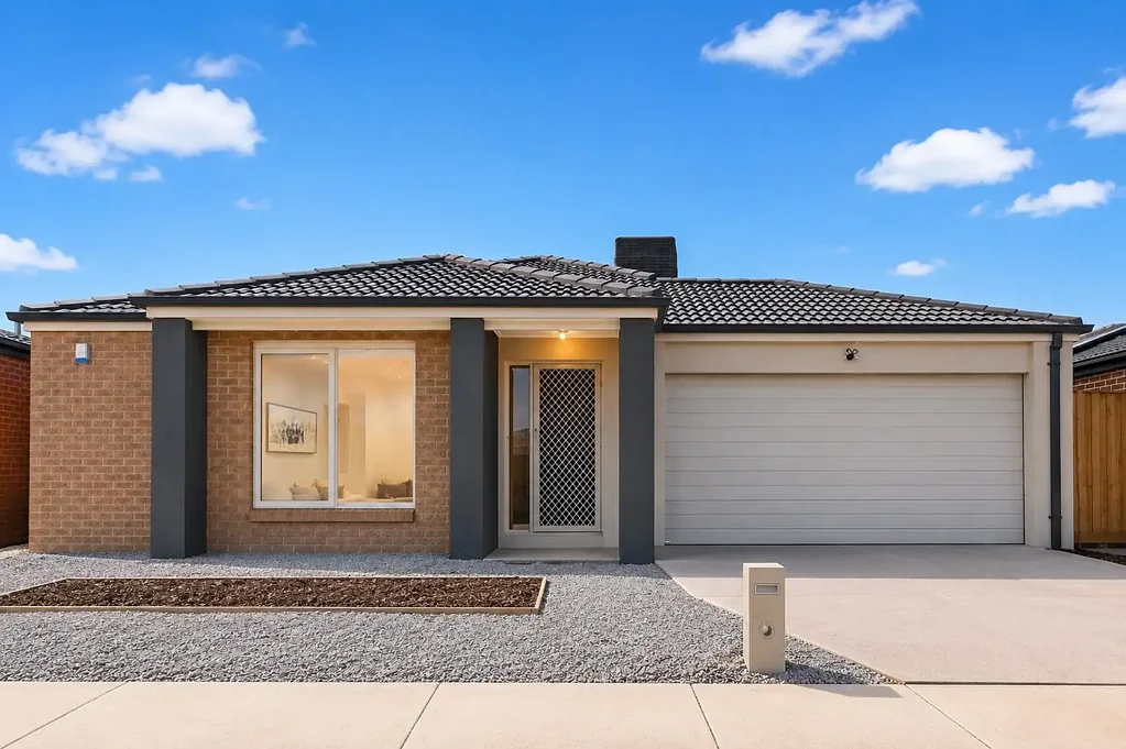 Spacious 4-Bedroom Family Home in a Convenient Wallan Location
