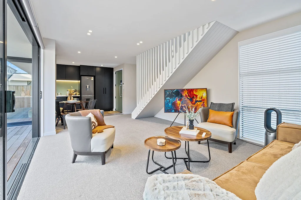 Christchurch Central 2 Bedroom Chic CBD Living – Furnished + Parking!