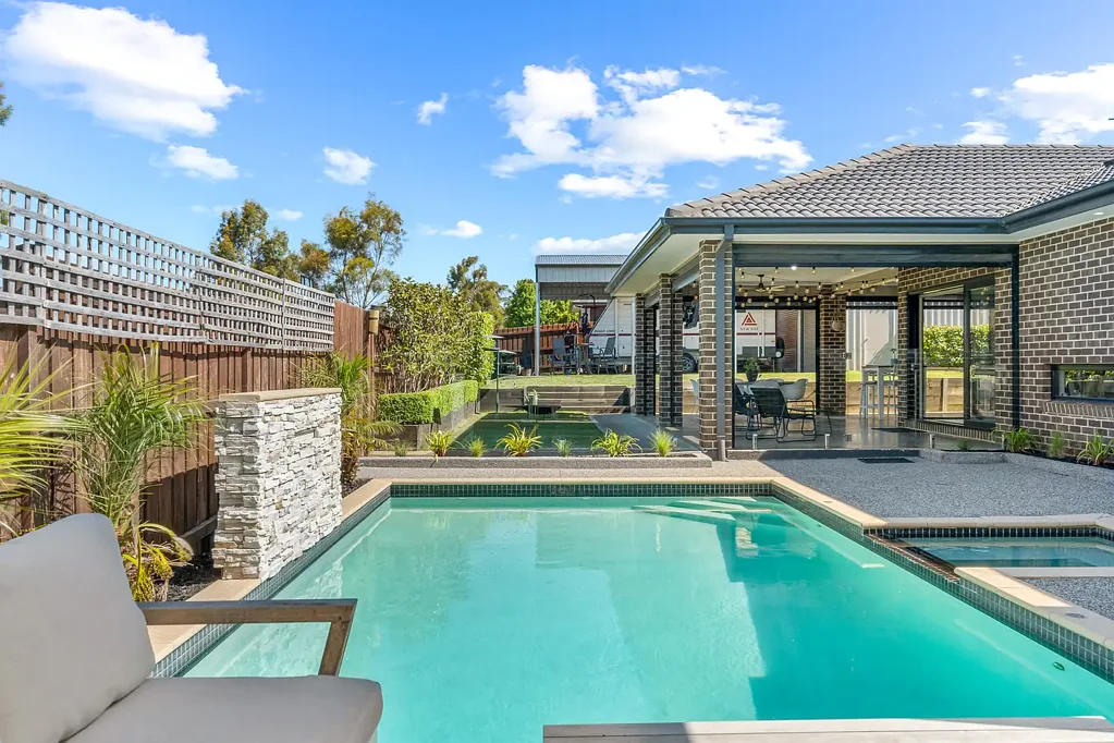 17 Morand Street, Gisborne, VIC 3437