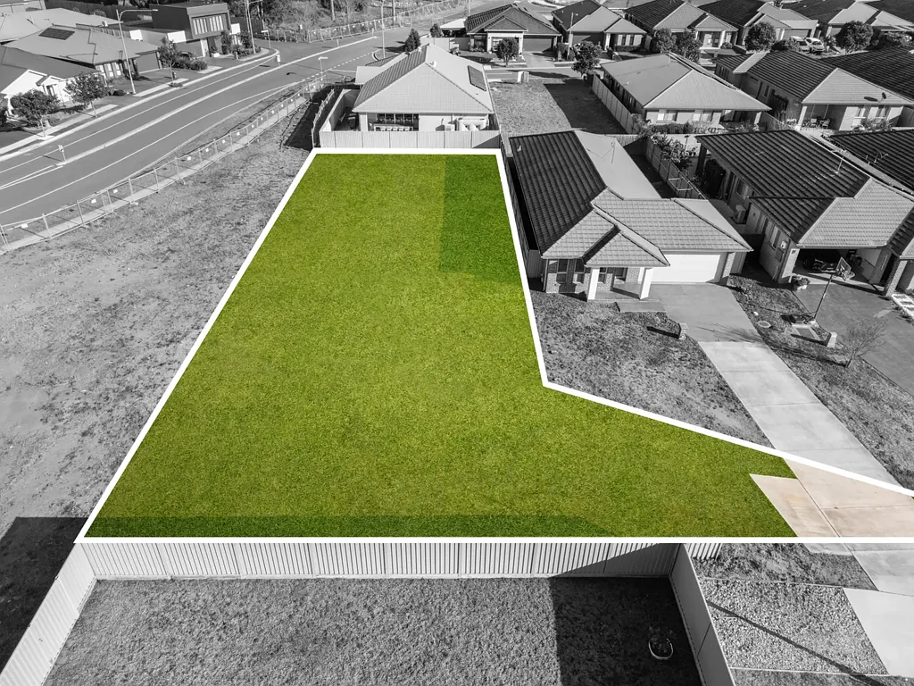 Spring Farm 位置优越的土地。 Perfectly positioned parcel of land.