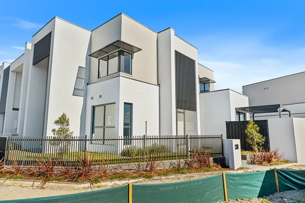 Oran Park 6ਬੈੱਡਰੂਮ STUNNING BRAND NEW HOME + LOFT GRANNY FLAT