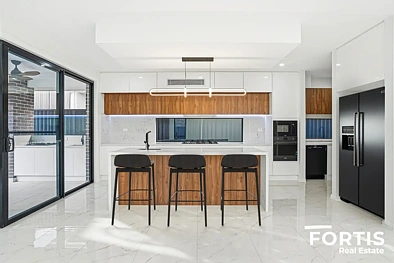 9 Kuiper Street, Box Hill, NSW 2765, 5 Bedrooms, 3 Bathrooms, House