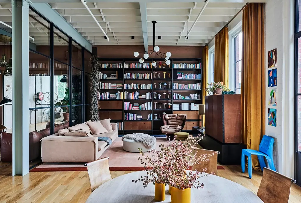 South Yarra 3房 南亚拉王家植物园区
纽约Loft风格
4米高天花板
LaCanche和Miele电器
朝北景观
私人花园游泳池
精心定制装饰
临近精英学校 New York loft style residence in the Maples Warehouse