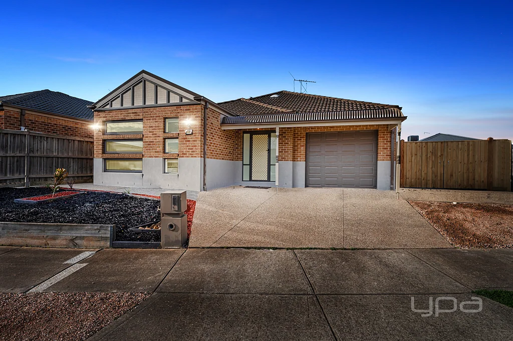 2/1 Willow Court, Harkness, VIC 3337