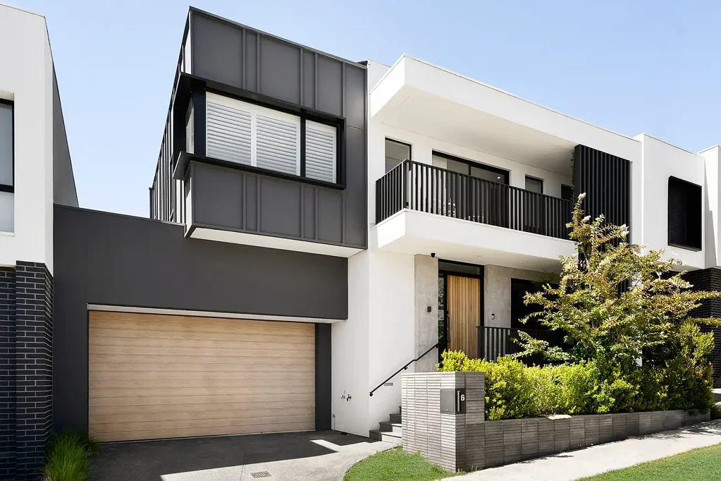 6 Aberdeen Drive, Doncaster, VIC 3108