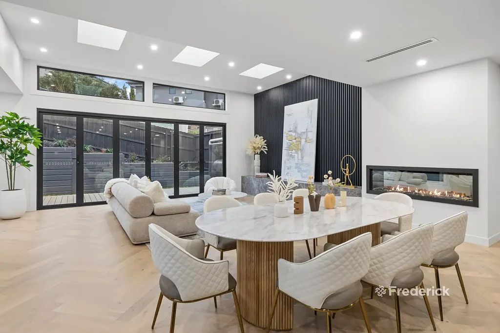 Doncaster 4 Bedroom Elevated Luxury Living with Stunning City Views