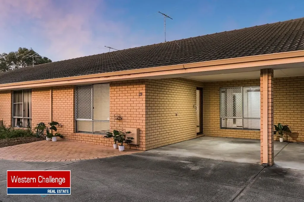 13/11 Louise Street, Rockingham, WA 6168