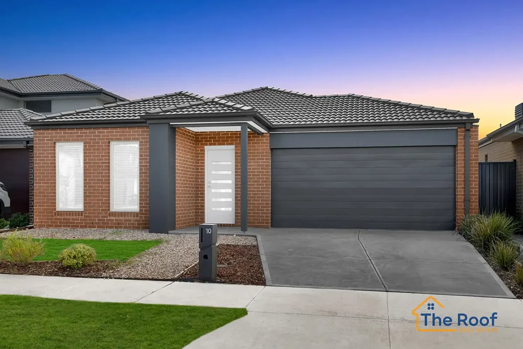 Melton South 4 Bedroom Spacious & Perfectly Located - A Home That Ticks All the Boxes!