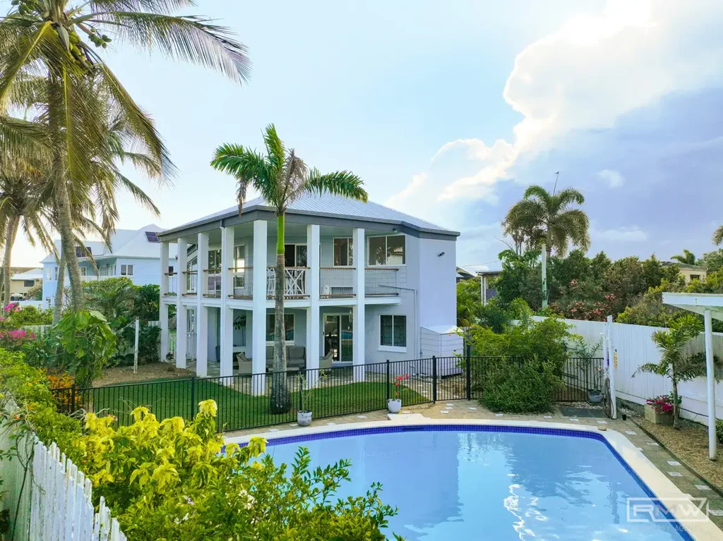 Bangalee 3બેડરૂમ Unrivalled Coastal Elegance on the Capricorn Coast