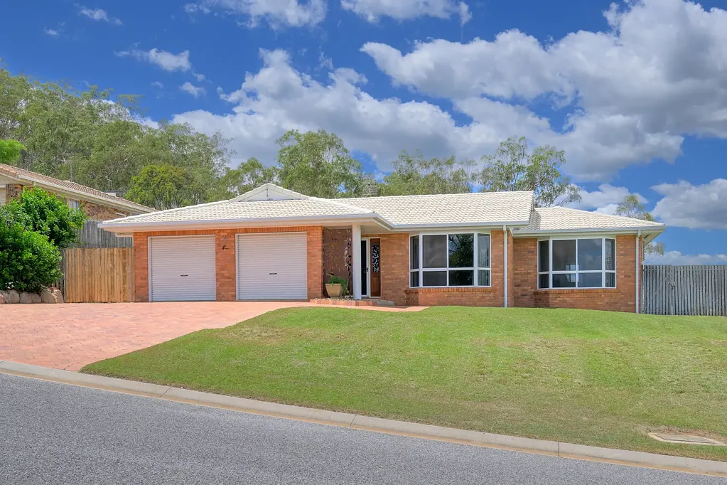 4 Selwyn Close, Telina, QLD 4680