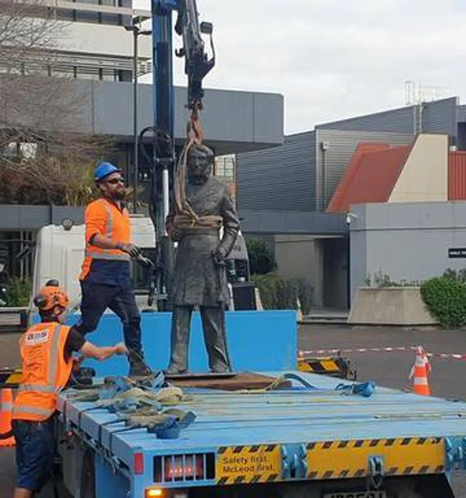 抗议影响升级！呼吁城市改名！New Zealand也要改名？