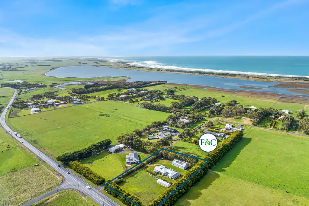 Port Fairy 4 Bedroom Serene Retreat Offering Privacy, Convenience & Flexibility