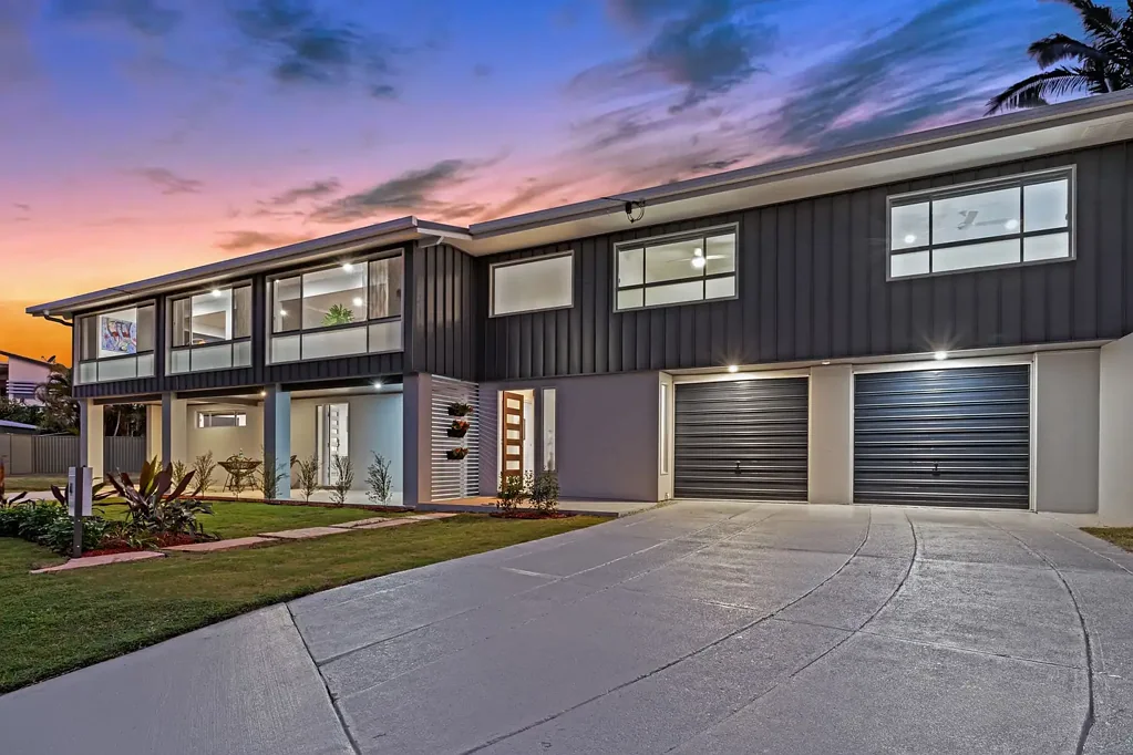 Biggera Waters 4 Slaapkamer Exceptional Dual Living Opportunity with Residential B Zoning