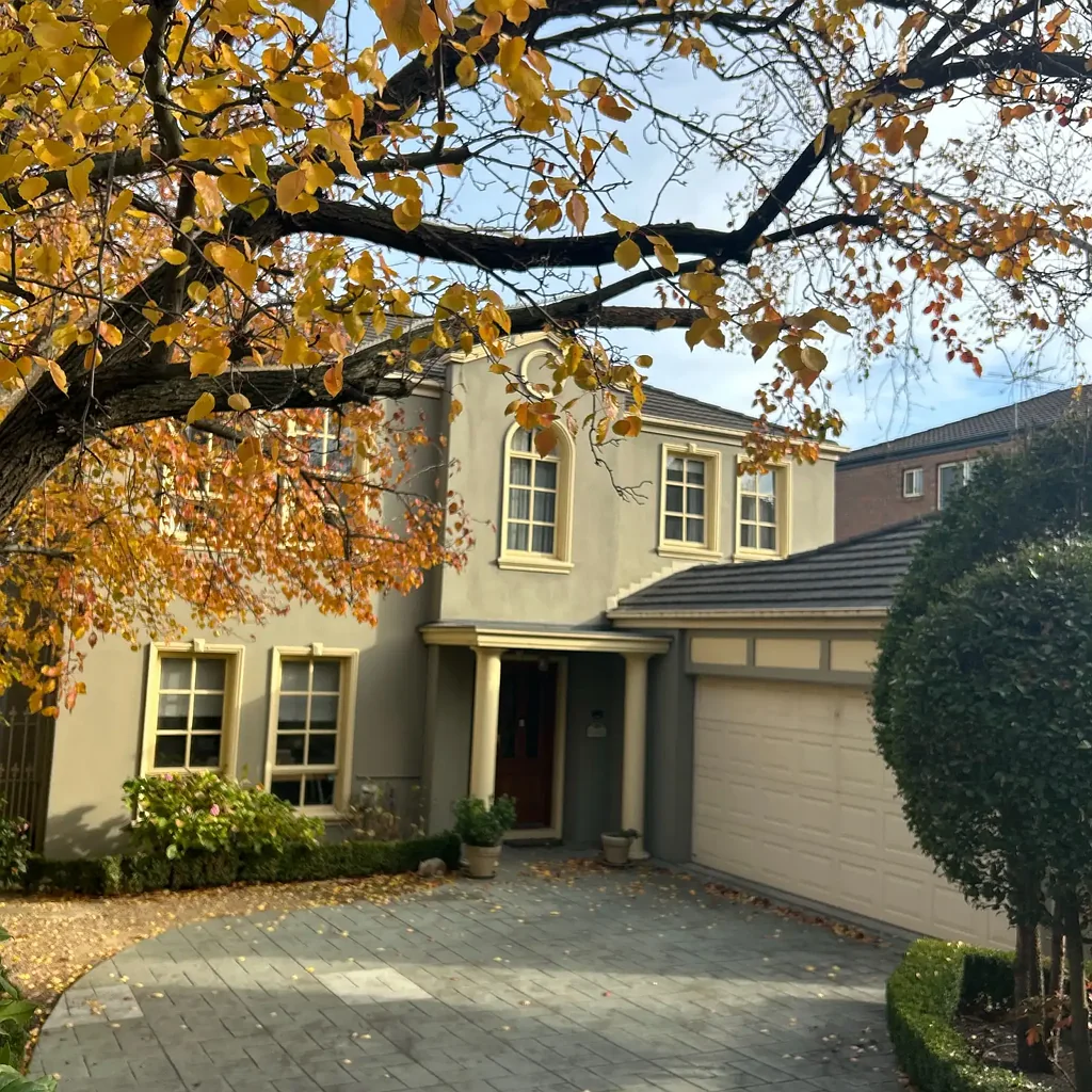 Rare Stunning Ivanhoe East Home