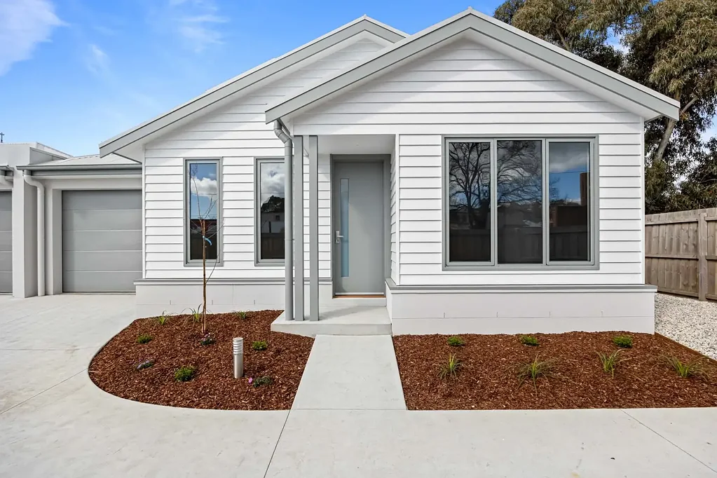 Buninyong 2房  Brand New Townhouse Offering Modern Style & Everyday Convenience in the Heart of Buninyong