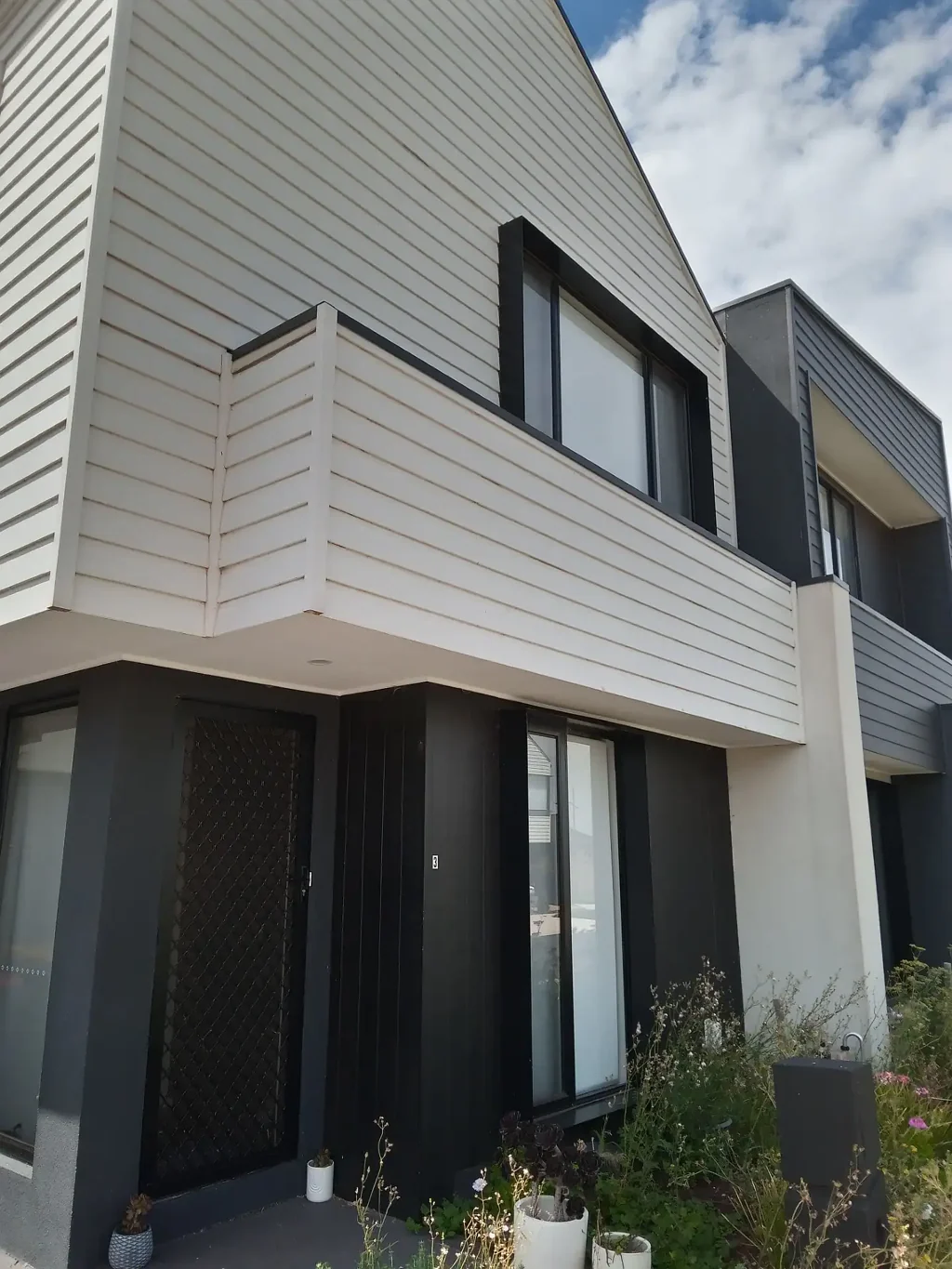 Townhouse over two levels