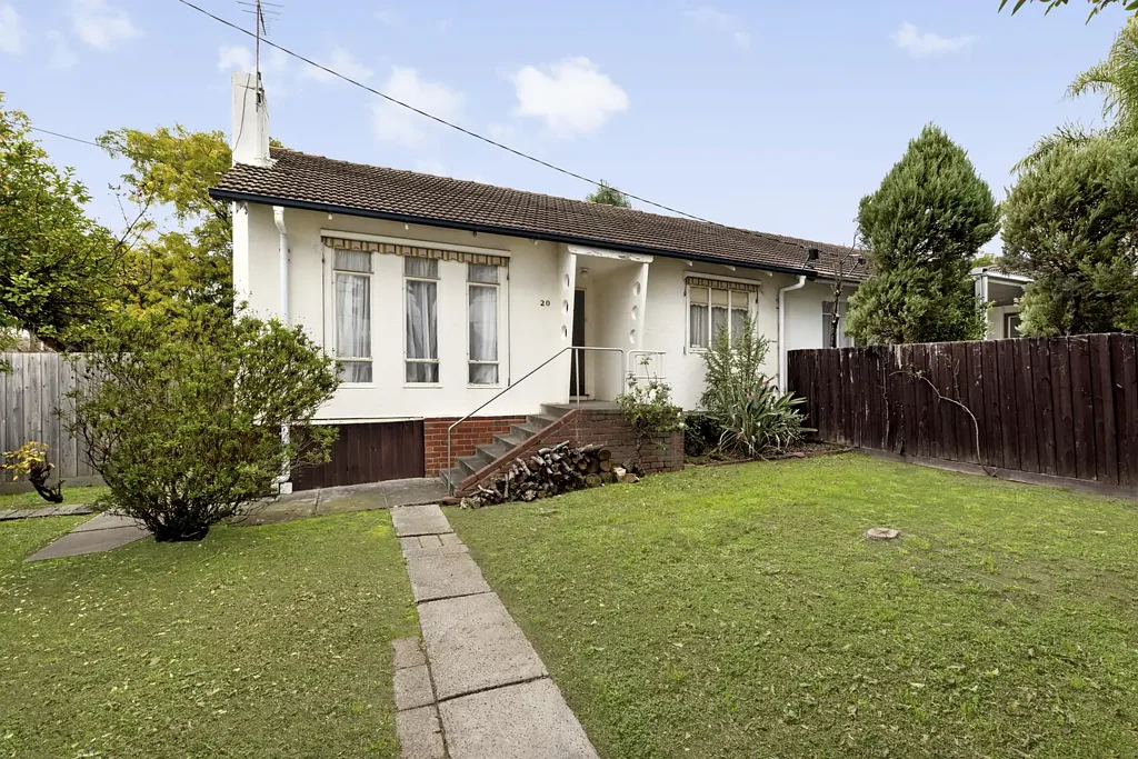 Preston 2Moenga Live, Invest or Enjoy