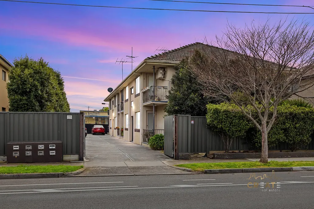Sunshine 2房 Sunshine 市中心的时尚底层生活 STYLISH GROUND-FLOOR LIVING IN THE HEART OF SUNSHINE
