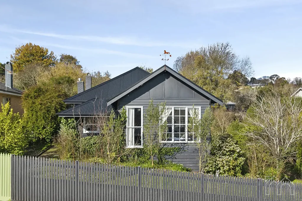 Daylesford 3 Bedroom Istana On Duke