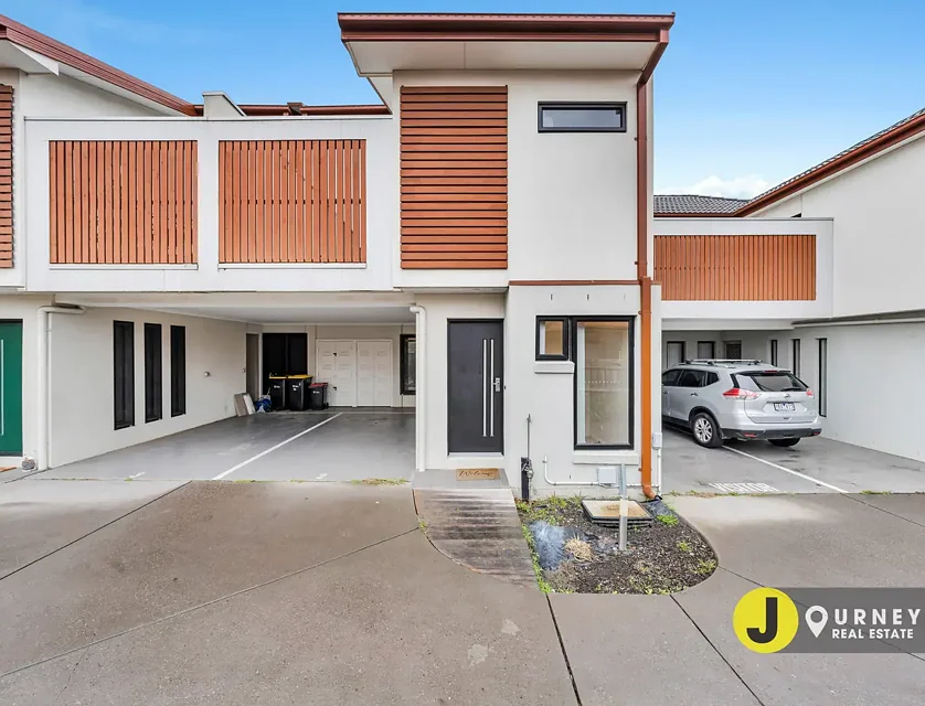 2/56 Hemmings Street, Dandenong, VIC 3175, 3房, 2浴, 整租城市屋