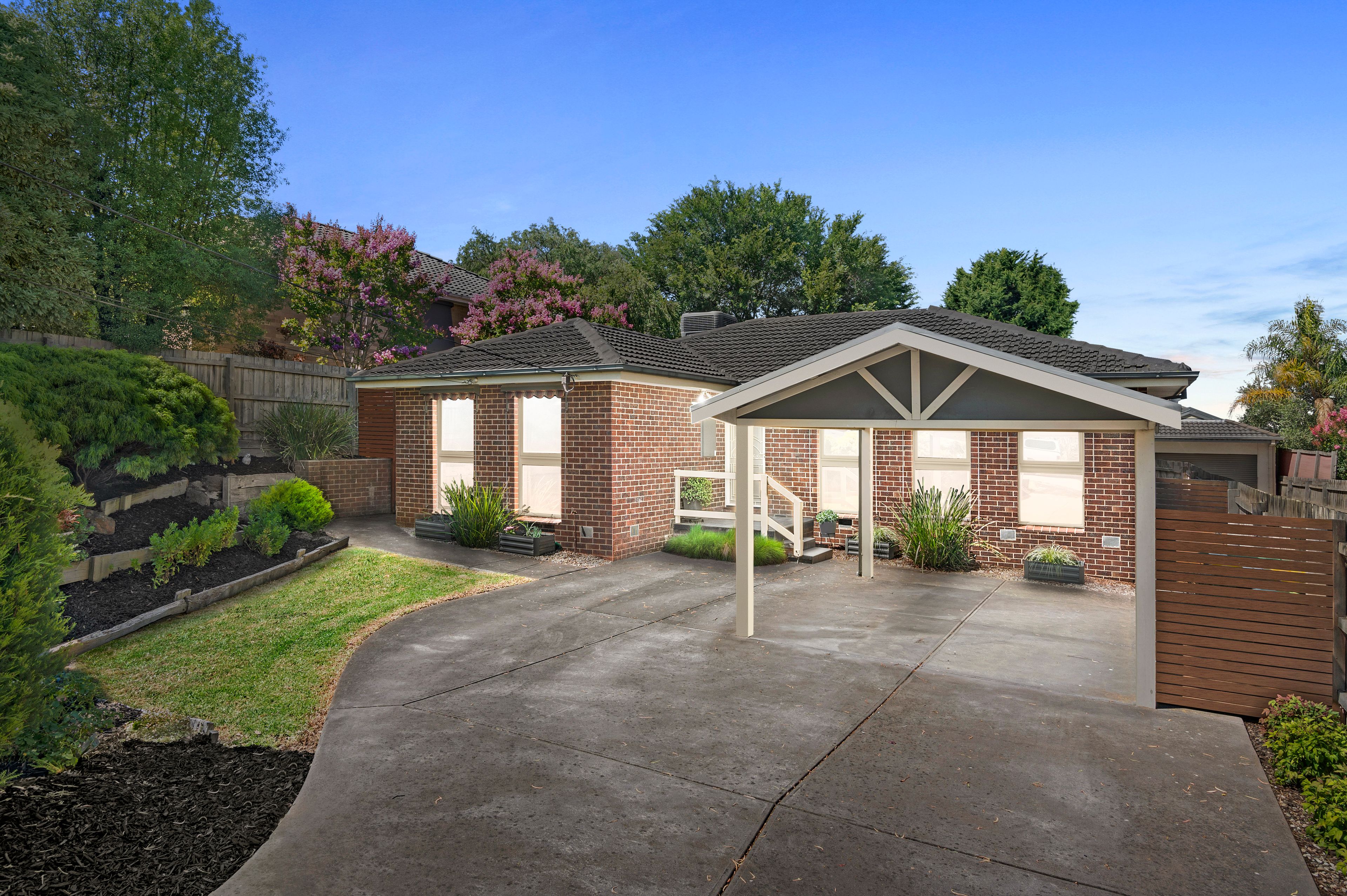 11 KROWERA ST, MOOROOLBARK VIC 3138, 0 ห้องนอน, 0 ห้องน้ำ, House