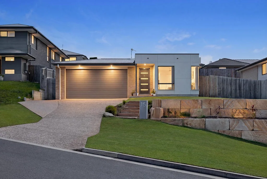 15 Allington Circuit, Maudsland, QLD 4210