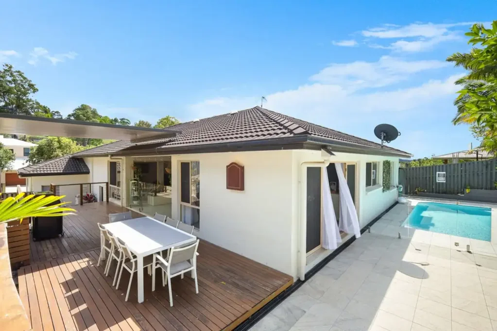 PEACEFUL HINTERLAND HAVEN WITH SPACE & SERENITY