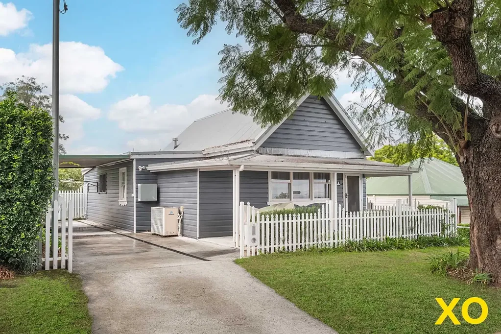 Fully Furnished 2-bedroom home