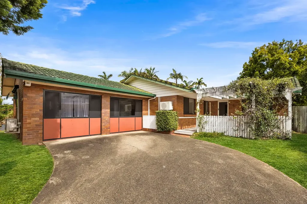 Renovated Family Retreat in Ferny Grove.....