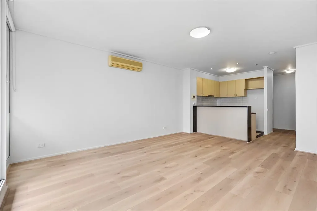 Three bedroom Apartment with Plenty of Natural Light in the Centurion Building on Whiteman Street!!