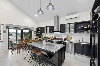 4 Wills Street, Malmsbury, VIC 3446, 4 slaapkamers, 4 badkamers, House