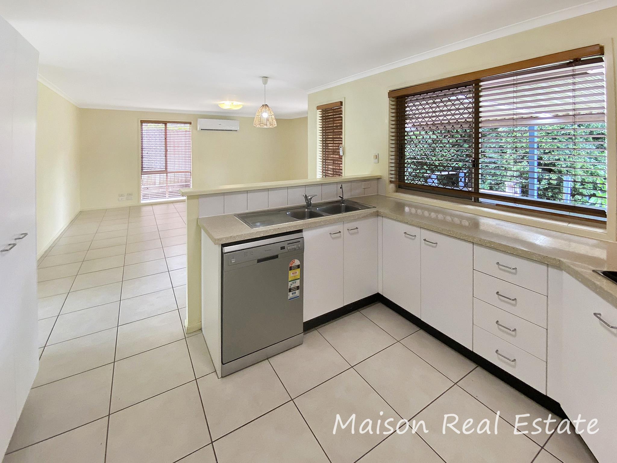 12 AVONDALE RD, SINNAMON PARK QLD 4073, 0 غرف, 0 حمامات, House