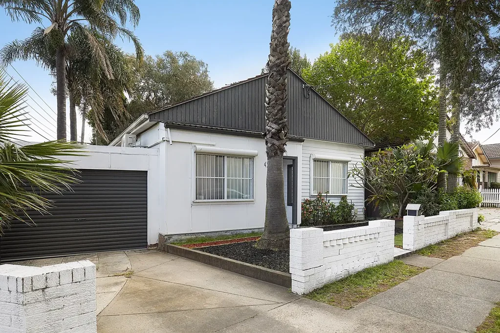 43 Innesdale Road, Wolli Creek, NSW 2205
