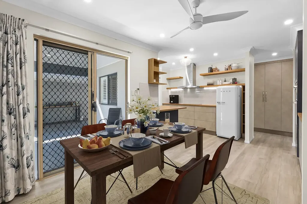 7 Sunseeker Court, Blacks Beach, QLD 4740