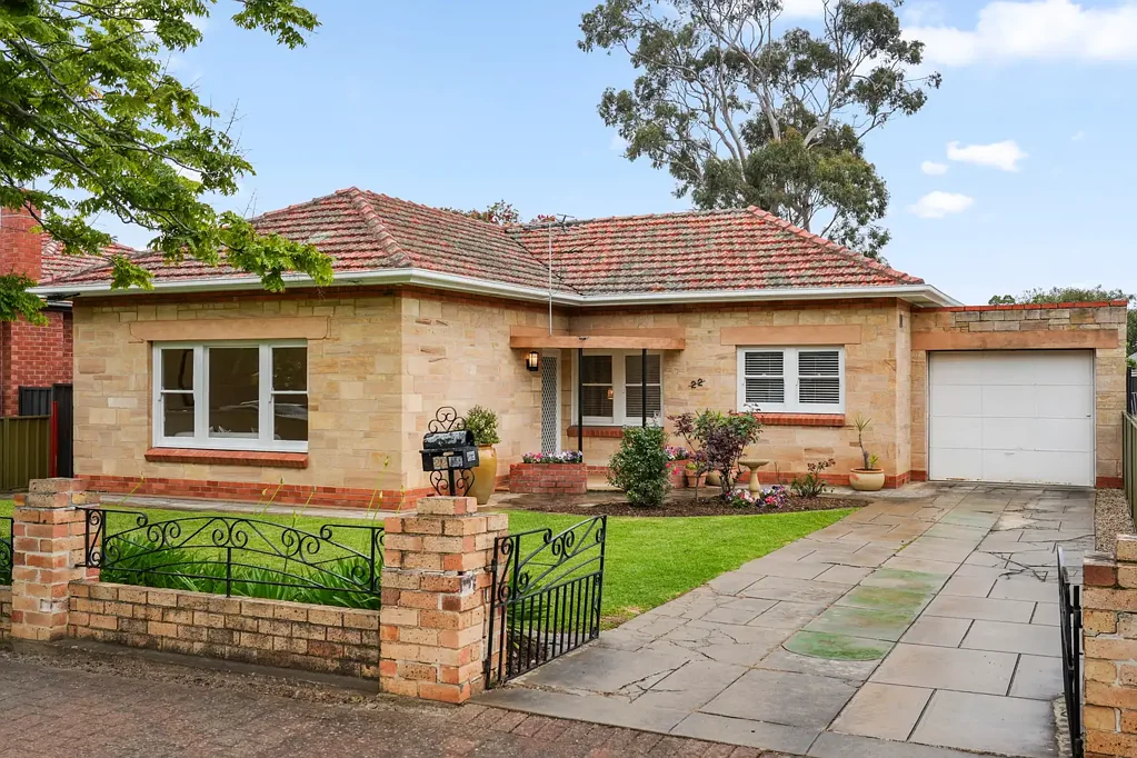 Lower Mitcham 3ਬੈੱਡਰੂਮ Character home in the heart of Lower Mitcham on 859sqm