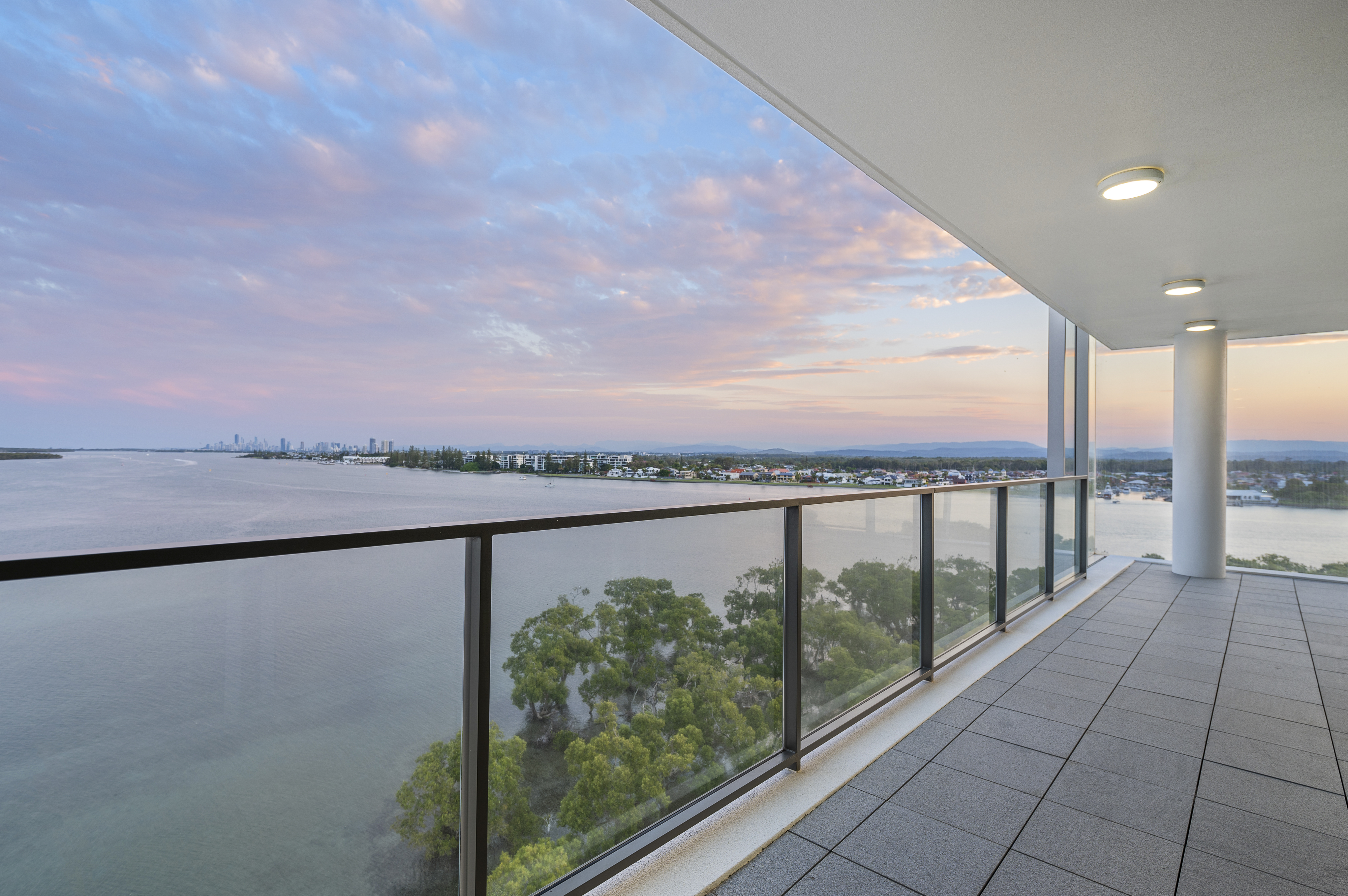 28801 EPHRAIM ISLAND PDE, PARADISE POINT QLD 4216, 0房, 0浴, Unit