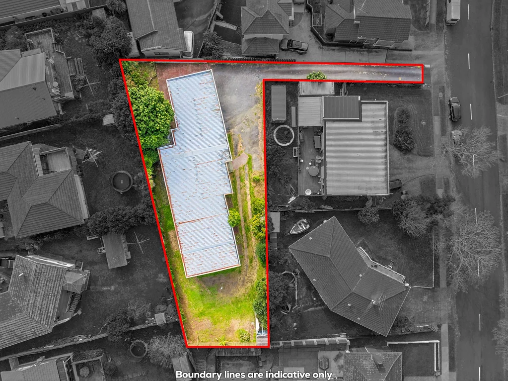 Papakura 4房  "AS IS WHERE IS" - RENOVATE OR REBUILD!