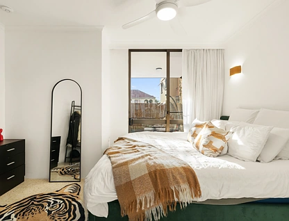 2/6 St Kilda Avenue, Broadbeach, Gold Coast, 3 Bedrooms, 2 Bathrooms, Apartment