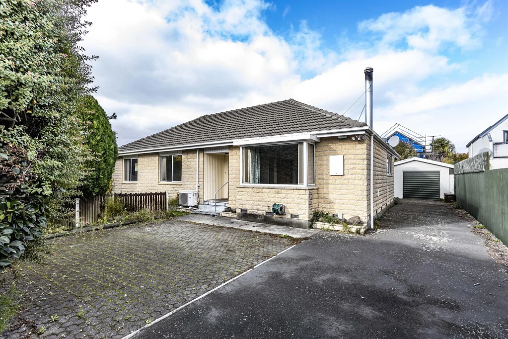 Sydenham 4房  Estate Realisation Make Over or Bowl Over!