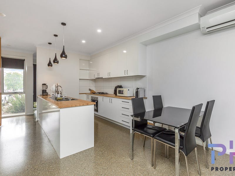 2B NIEMANN ST, NORTH BENDIGO VIC 3550, 0 ห้องนอน, 0 ห้องน้ำ, Townhouse