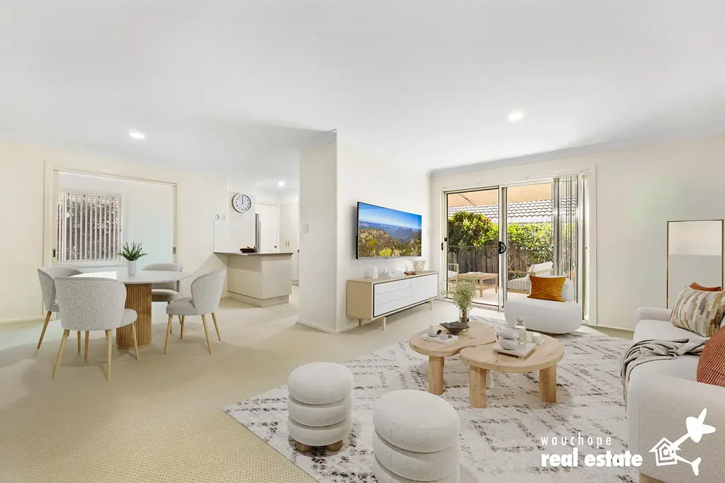 Wauchope 3部屋 Rare Torrens Title Villa with Solar, Double Garage & Private Courtyard
