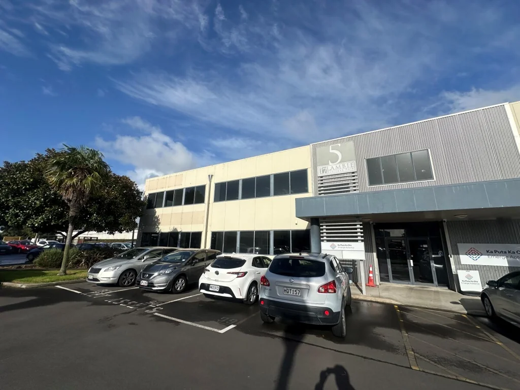 Papatoetoe Cost Effective Fitted Central Manukau Office