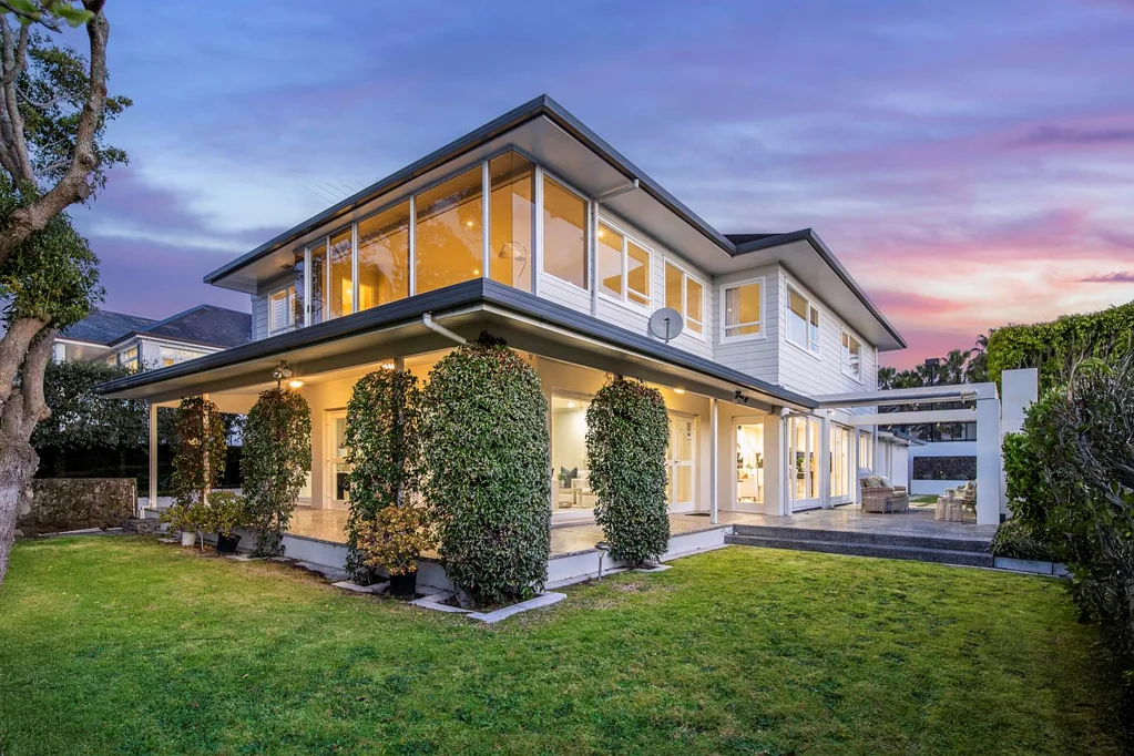 Remuera 5બેડરૂમ DGZ Northern Slopes - Minutes’ Walk to St Kents