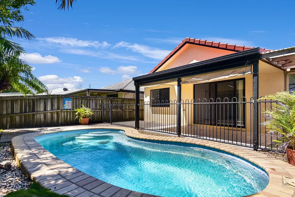 Family Home in Caloundra West with Pool!