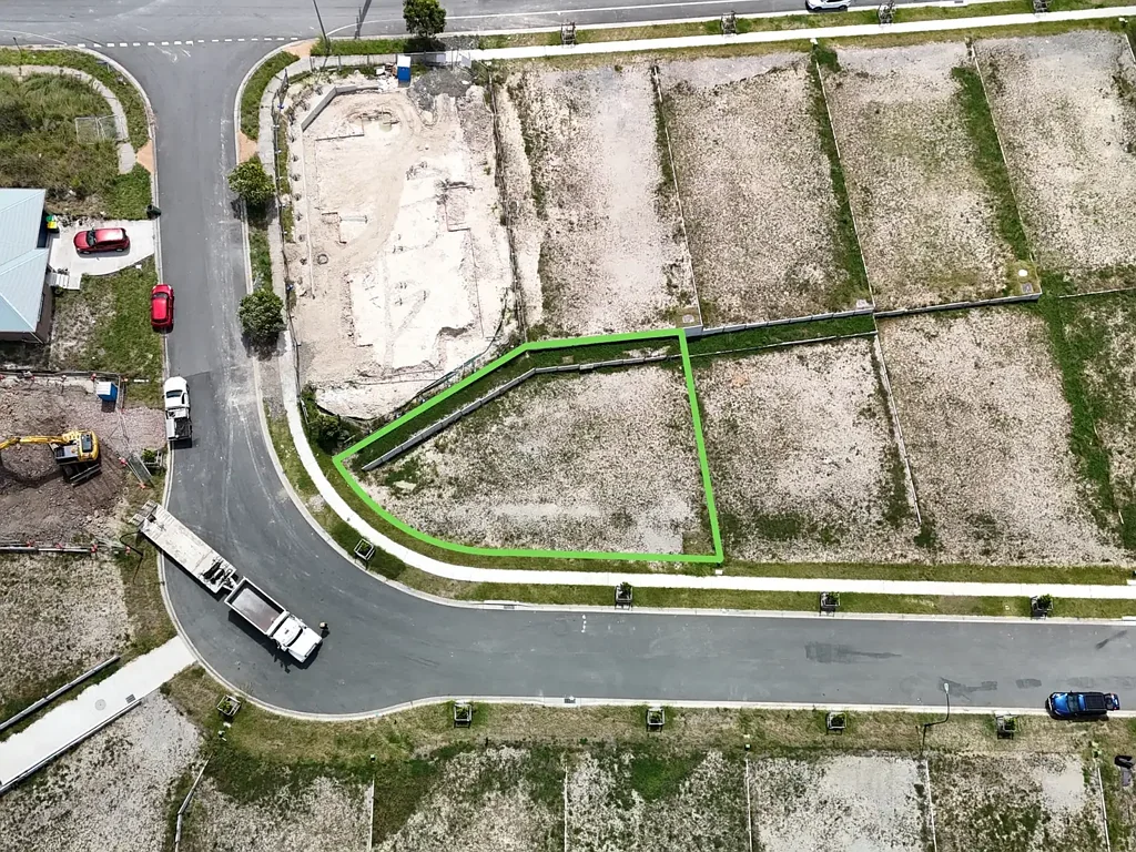 Edgeworth Fantastic Land  - Ideal for the Owner or Investor