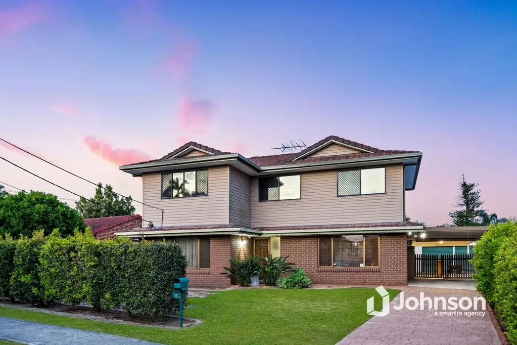 17 Whitcomb Street, Hillcrest, QLD 4118
