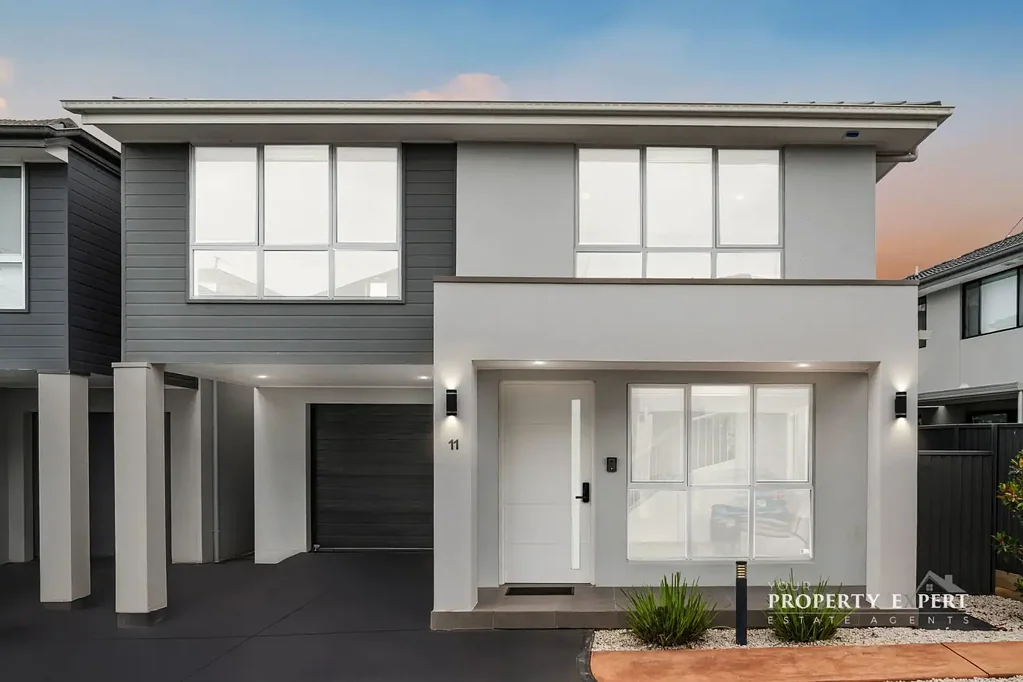 Marsden Park 3房 独家社区 三卧杰作 主卧步入式衣帽间 现代厨房花岗岩台面 开放式起居区 便捷交通 低物业费 A spacious, oversized 3-bedroom family home perfect for modern living