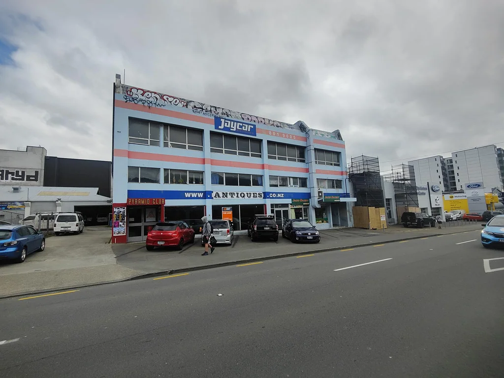 Mt Cook Affordable retail tenancy - perfect for storage