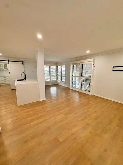 49 Somerset Drive, Thornton, NSW 2322, 4房, 2浴, House